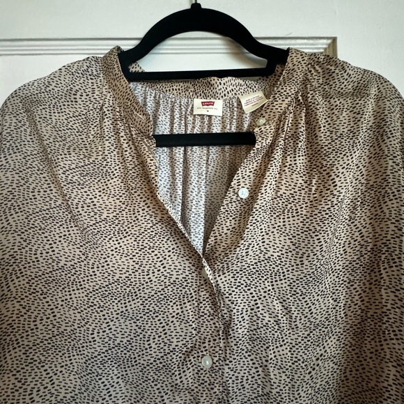 Flowy Patterned Blouse - Picture 2 of 3